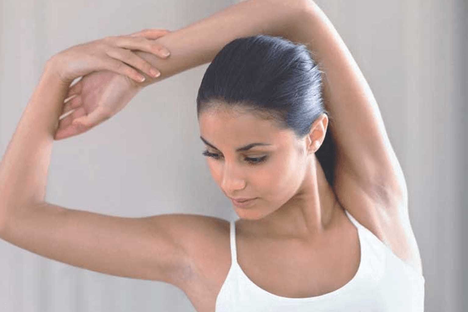 Dark Underarms & Armpits: 7 Home Remedies To Deal With