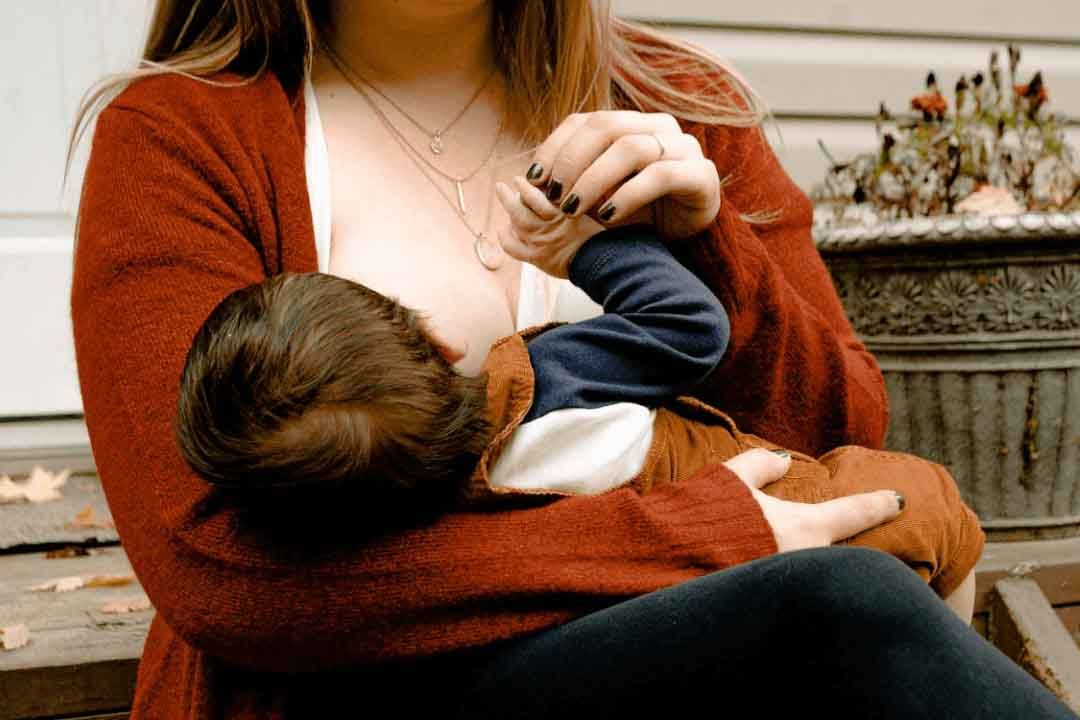 Best Brestfeeding Techniques for New Borns