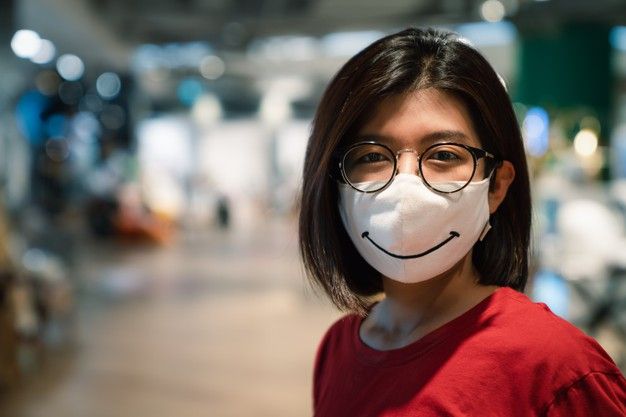 Tips to See Clearly While Wearing Glasses With Face Mask