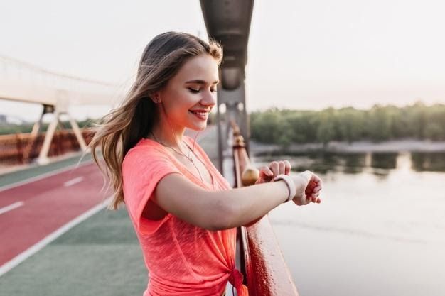Amazing Fitness Trackers for Women
