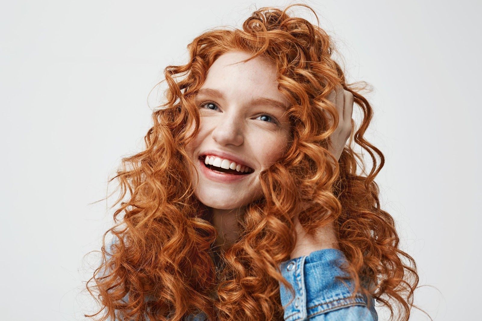 12 Unique Curly Hair Bangs