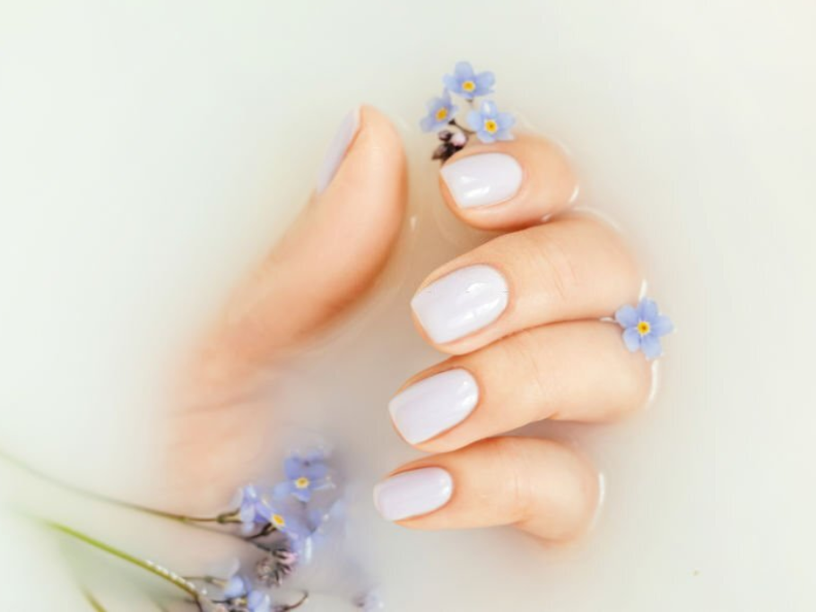 Get Milky White Nails
