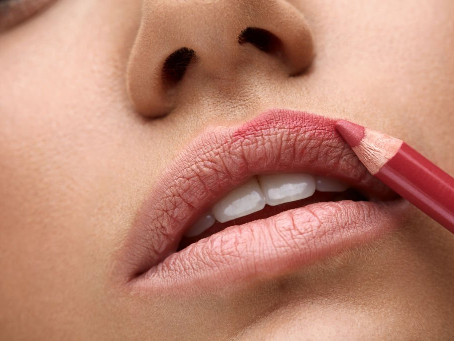 Don’t Forget to Add a Definition to your Lips